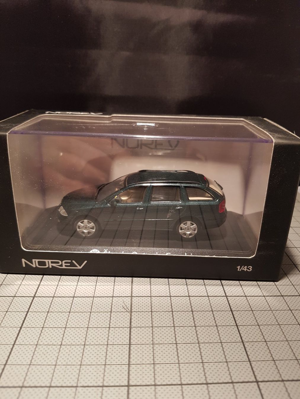 Skoda Modellautos: Skoda Octavia Combi – Neu und originalverpackt aus Chézard-St-Martin von AlPat-Collections 4