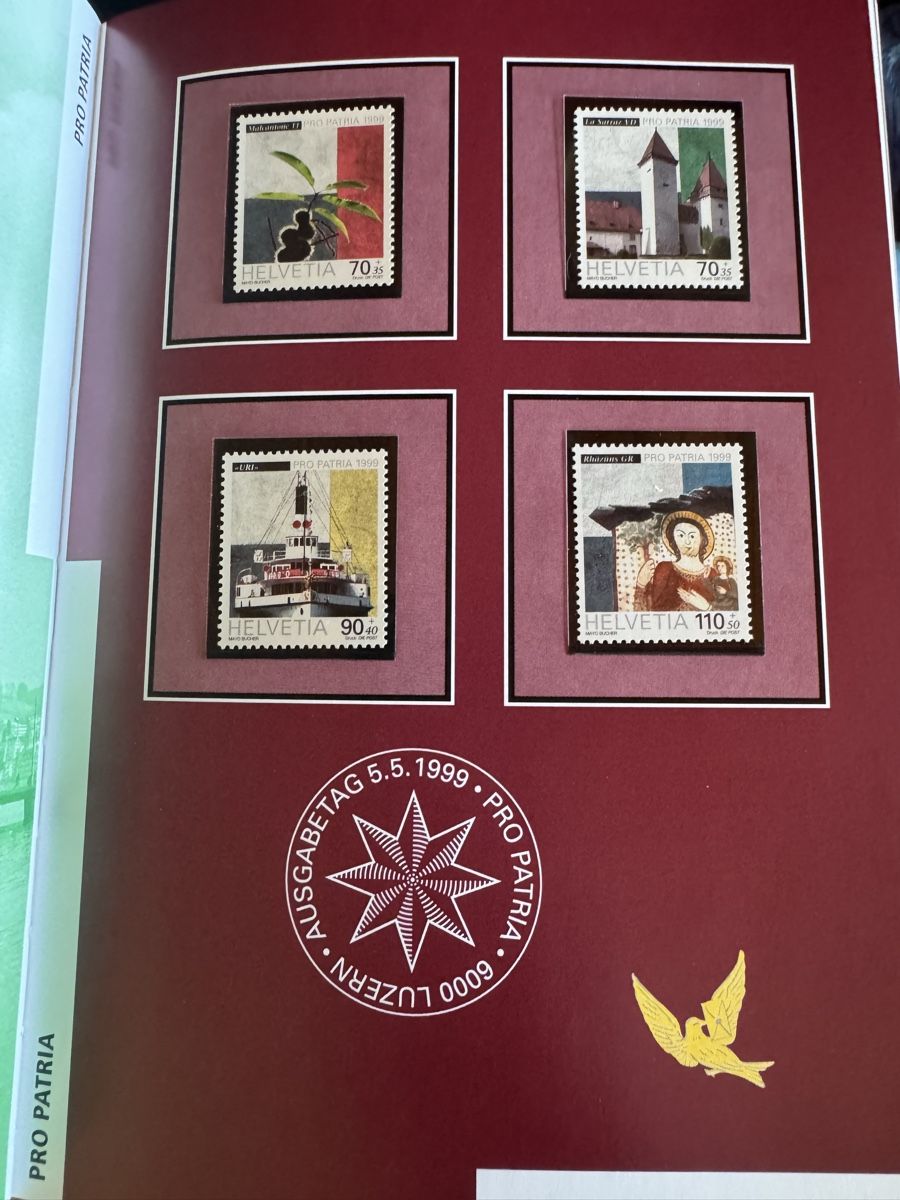 Tutti i francobolli: Schweizer Briefmarken Jahresbuch 1999 – Usato da Leutwil venduto da Jaxon_withXx 6