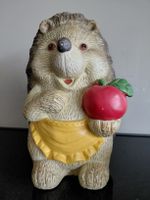 Dekorative Figur, Igel mit Apfel