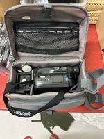 Panasonic VHS-C Camcorder NV-S70EG mit Hama Tasche