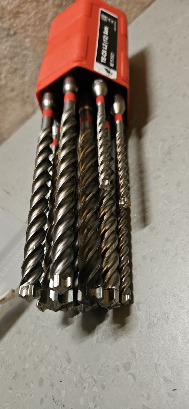 Hilti Alle Werkzeuge: Hilti Bohrer Set TE-CX L2 12-Stk – Neu (gemäss Beschreibung) aus Baar von Vel...Baar45 5
