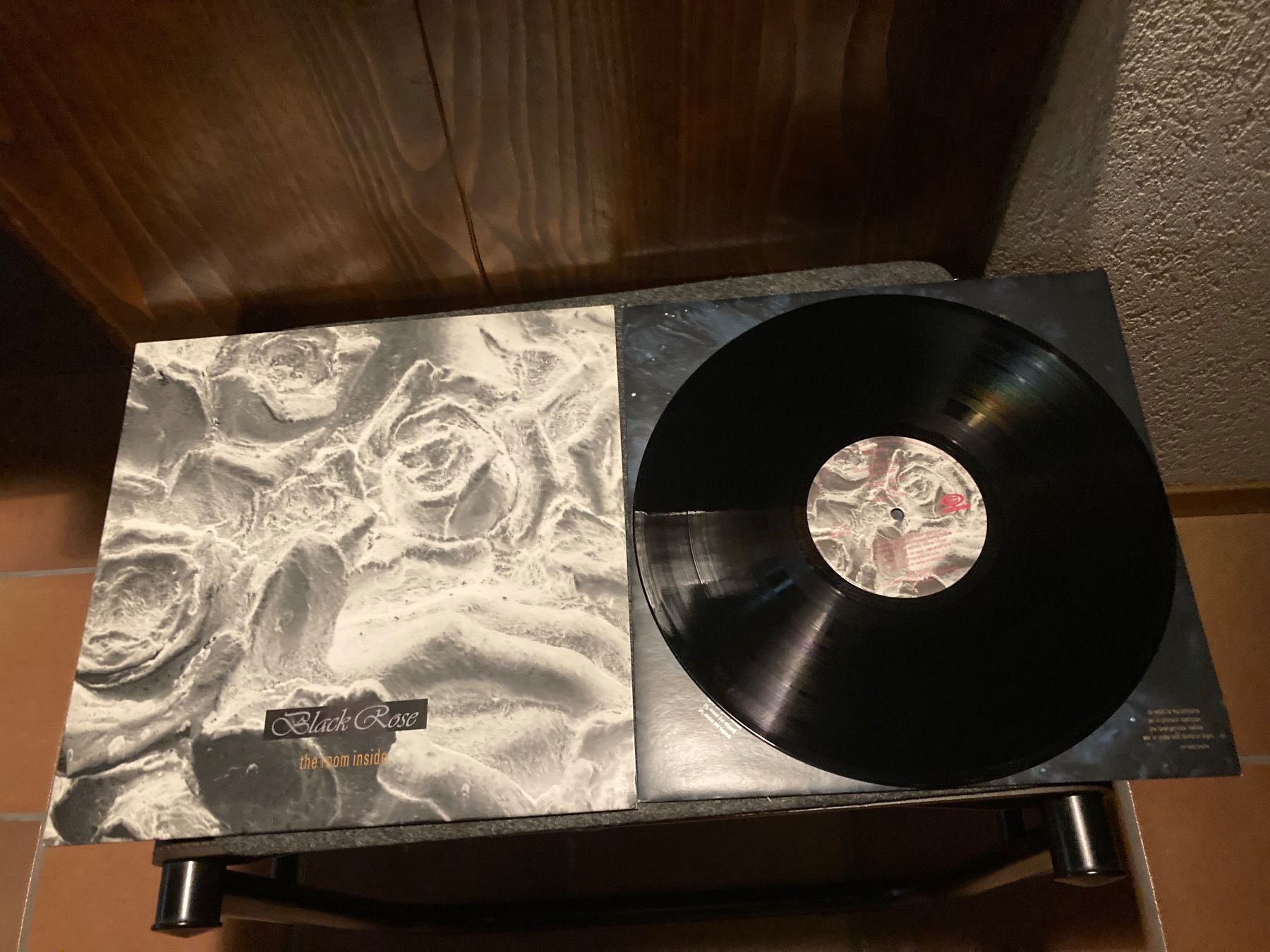 Dischi in vinile: Black Rose - The Room Inside – Usato da Fribourg venduto da Karushi