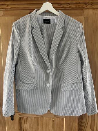 Hosenanzug grau/weiss 46