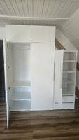 Ikea Schränke fonnes und hjälpa