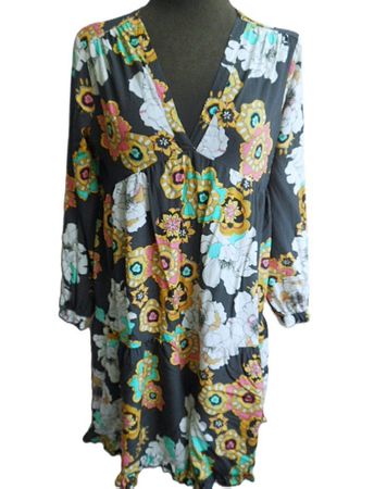 s.Masse ca. Gr. 40 leichtes Tunika - Kleid  Blumen grau bunt