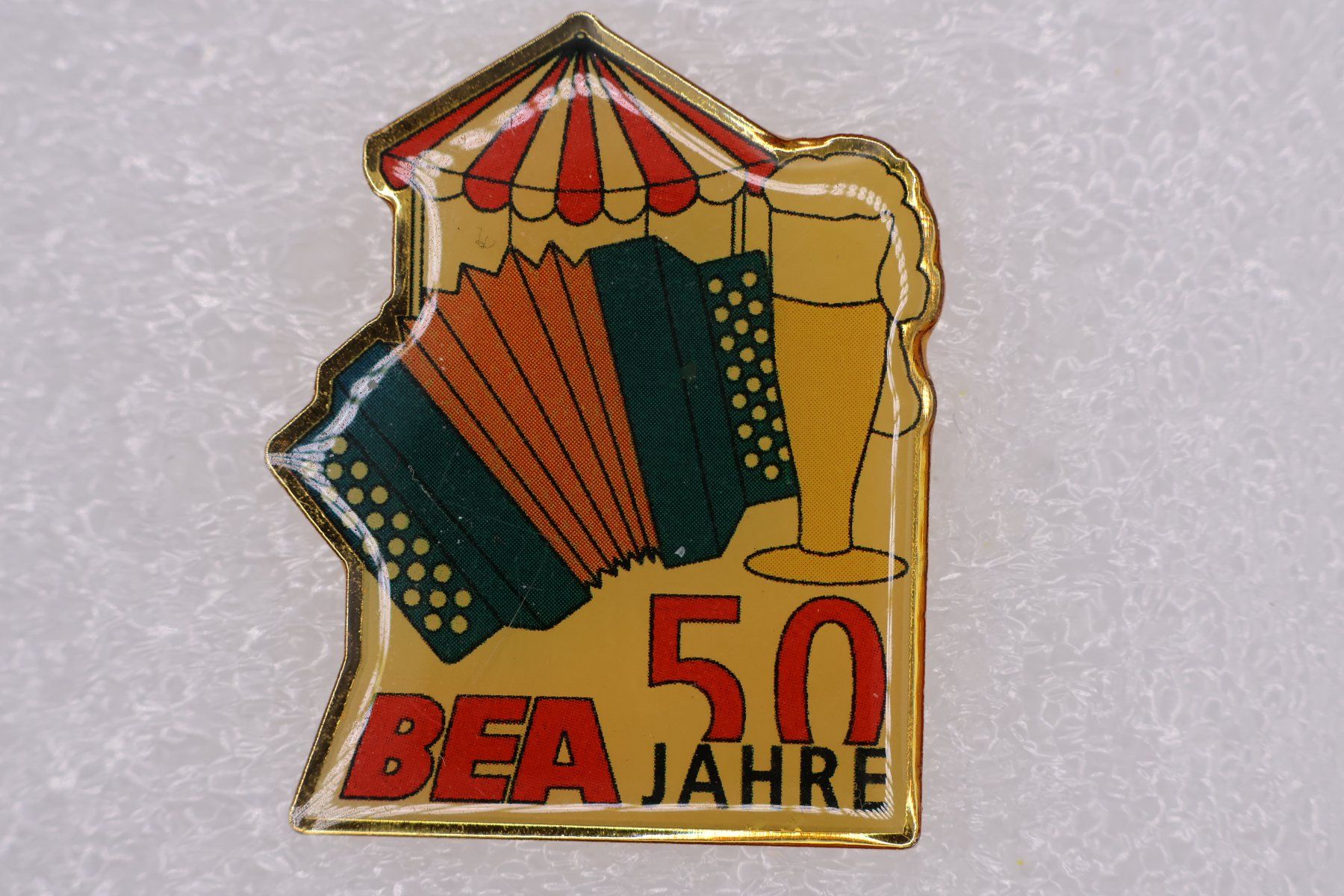 Plaketten & Abzeichen: BEA 50 Jahre – Gebraucht aus Winterthur von Sammleroase