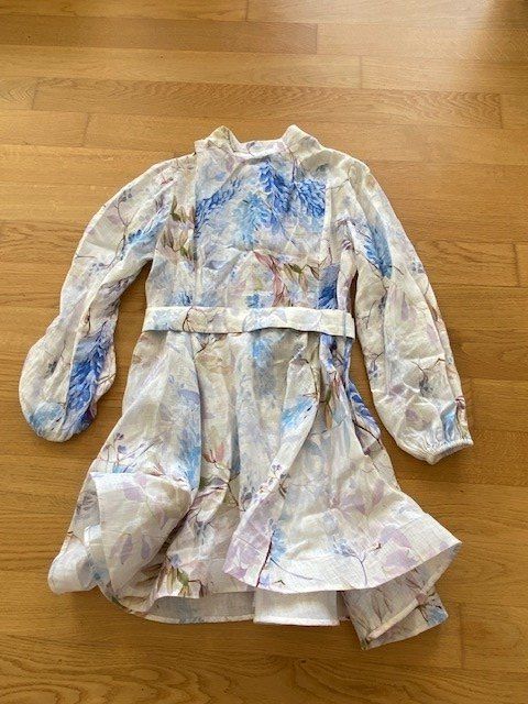 Kleider: Leinenkleid ab CHF 1,- – Gebraucht aus Adligenswil von Propylon 1
