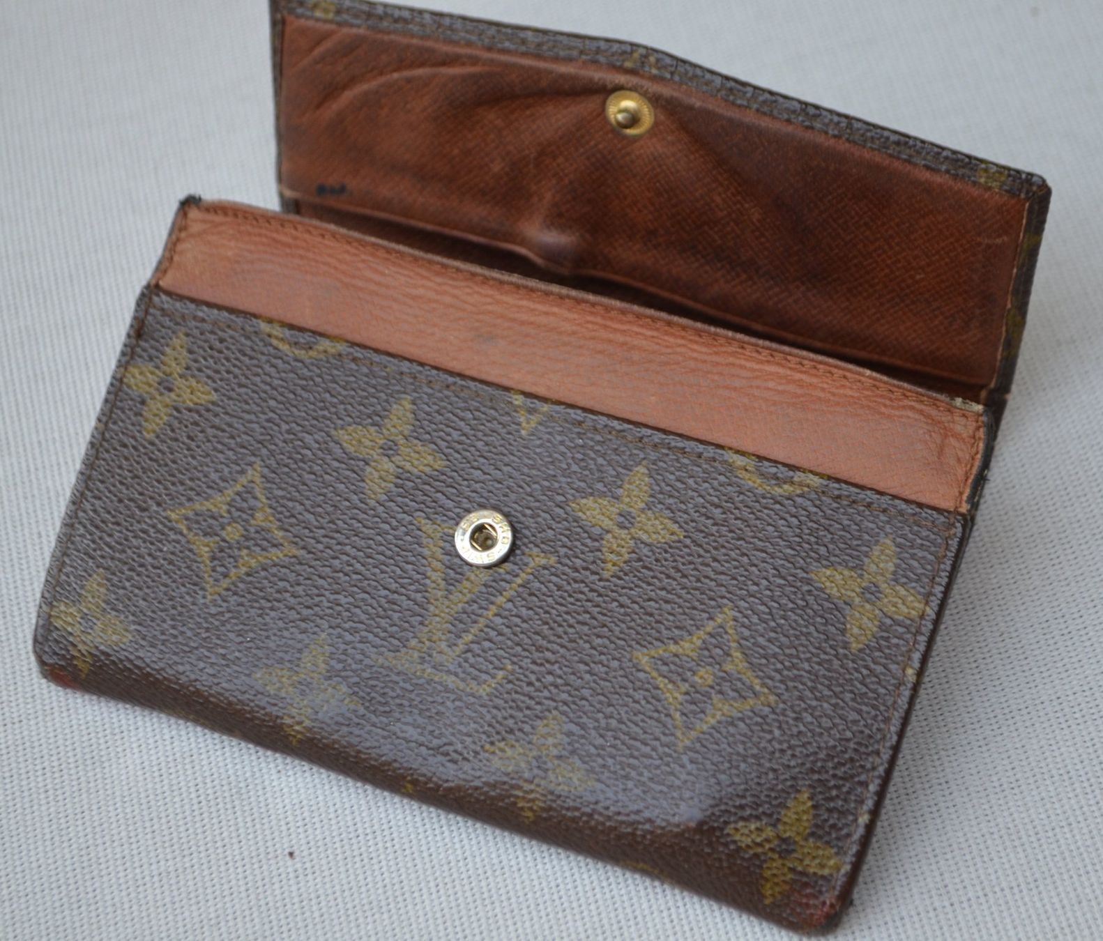 Louis Vuitton Portafogli: Louis Vuitton Portemonnaie – Usato da Collonges venduto da arashee 6