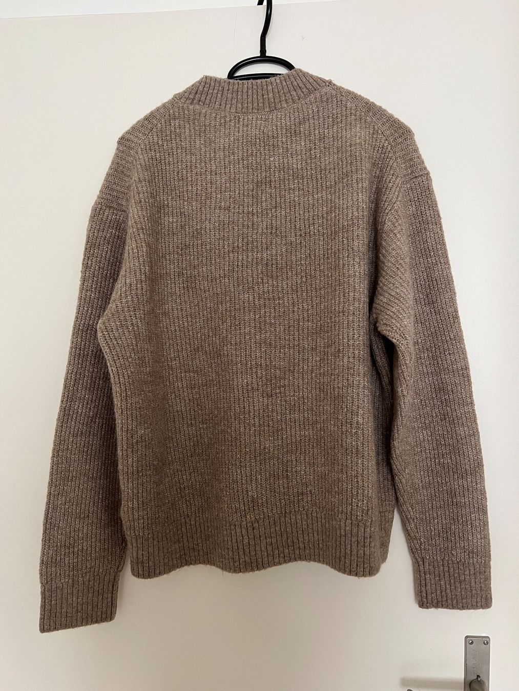 H&M Maglioni & Felpe: H&M Jumper EUR M – Usato da Horgen venduto da linuxrp 3