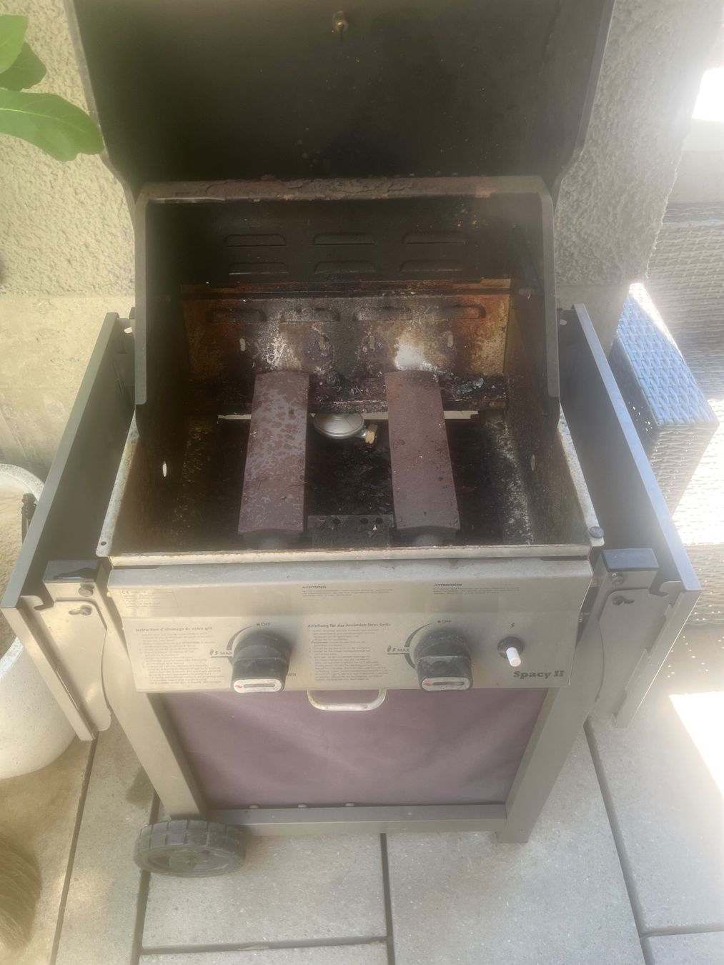 Grils: Gasgrill Barbecue – D'occasion à Uster par flo_qg8y 1