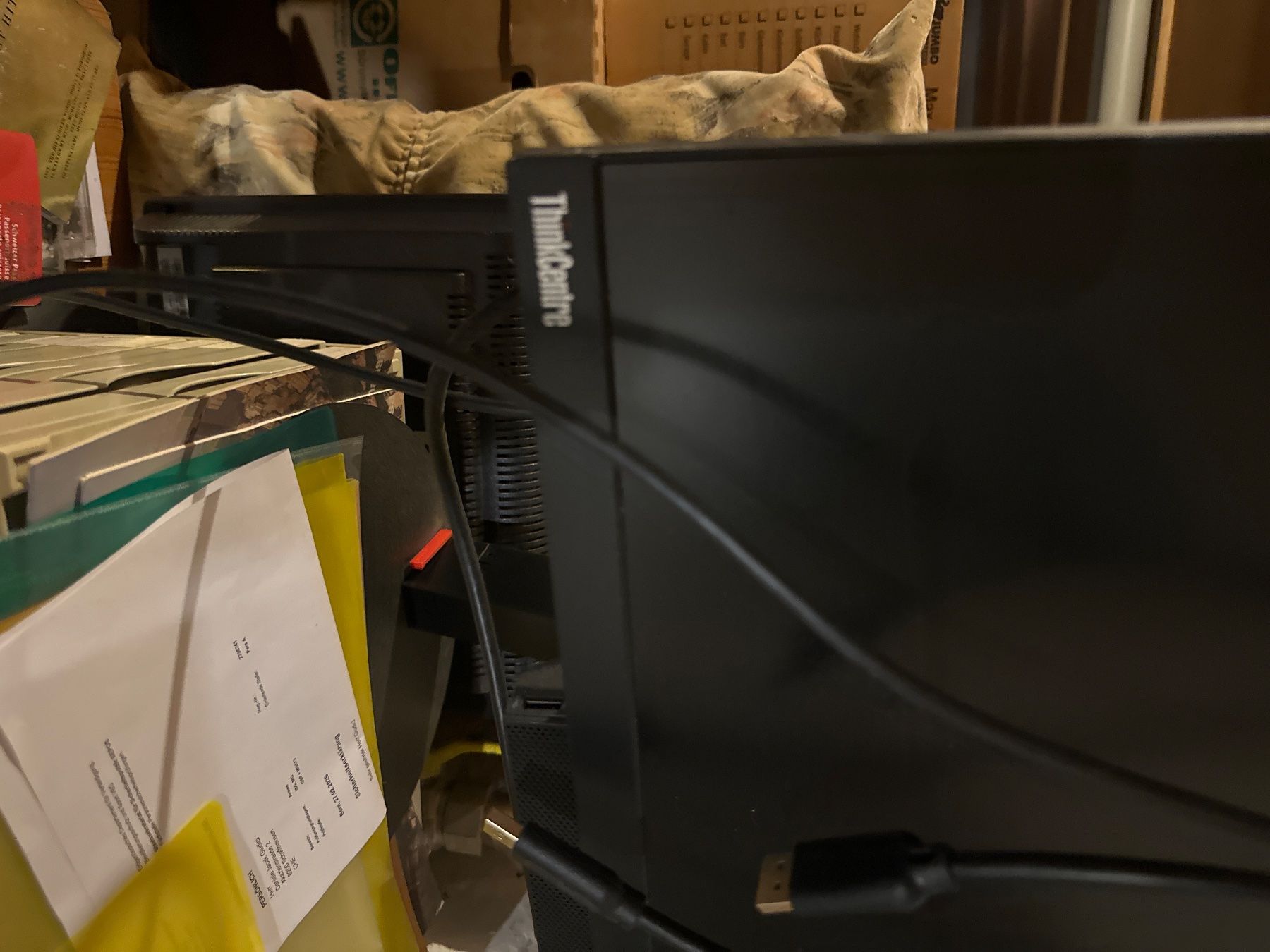 Lenovo Monitore: Bildschirm ThinkCentre All-in-One Computer – Gebraucht aus Schaffhausen von ann_g6tx 1