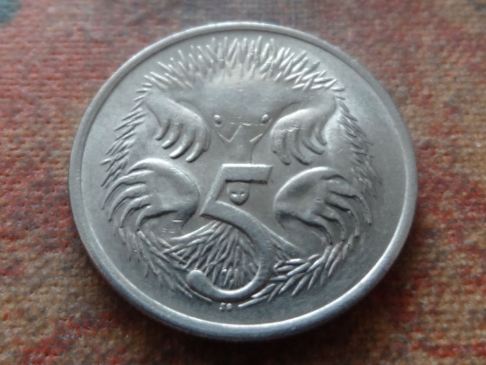 Tutti le monete: AUSTRALIA  5  Cents  1982 – Usato da Romanel-sur-Lausanne venduto da Swift13