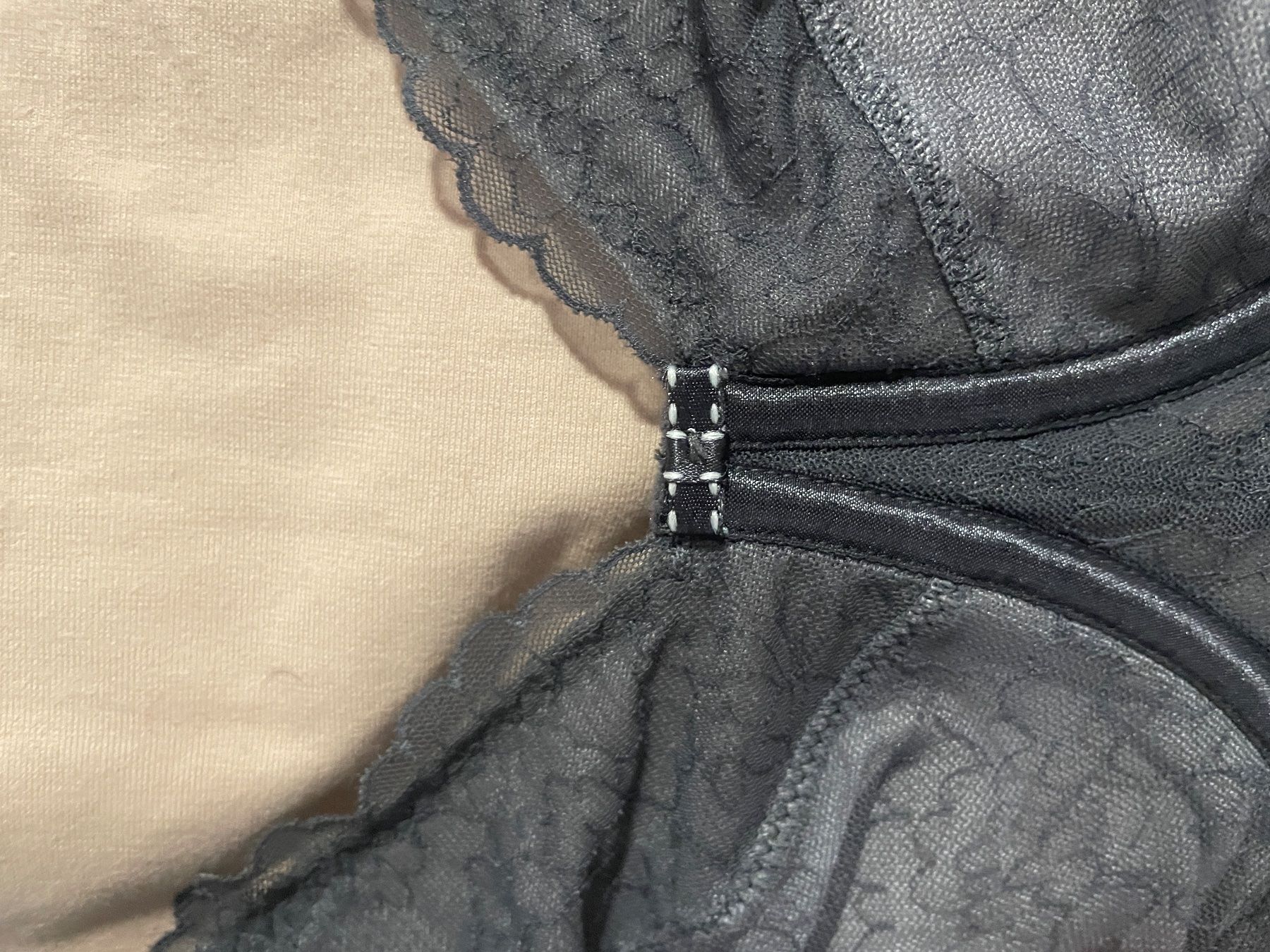Sonstige Unterwäsche: Eleganter Grauer BH mit Spitze, Grösse 85E – Neu (gemäss Beschreibung) aus Zürich von jandra01 2