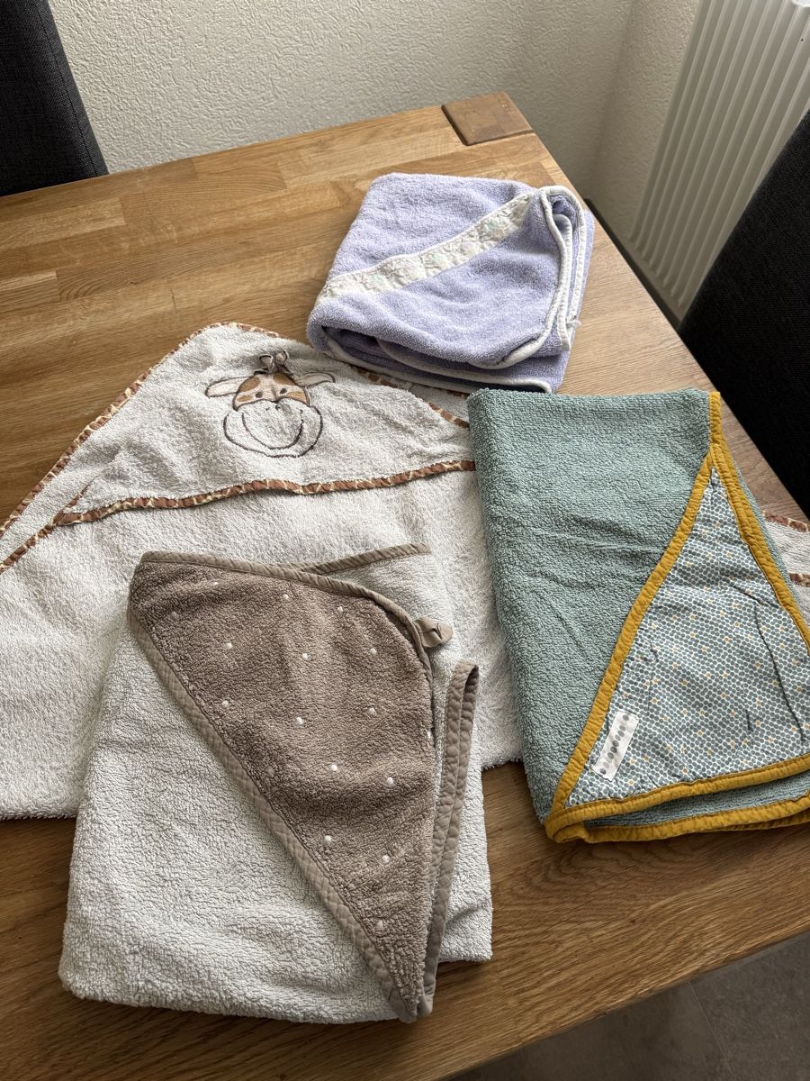 Lotti & Set di vestiti: Babykleider Grösse 50-68 – Nuovo (secondo la descrizione) da Unteriberg venduto da kar_x6ms 7