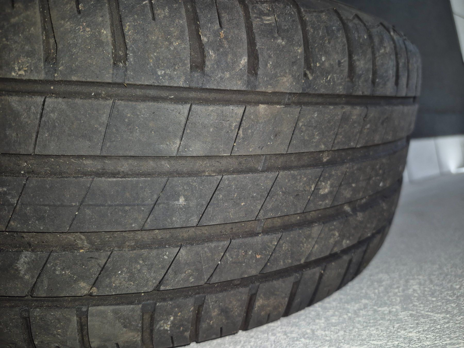 Ford Cerchioni: Pneus avec jantes Ford Focus 2008. – Usato da Le Locle venduto da archerblanc 2