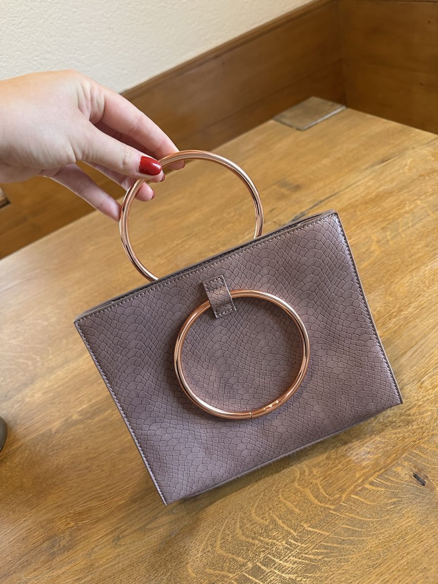 Taschen für Damen: Umhängetasch – Gebraucht aus Leimiswil von pet_l6tl 2