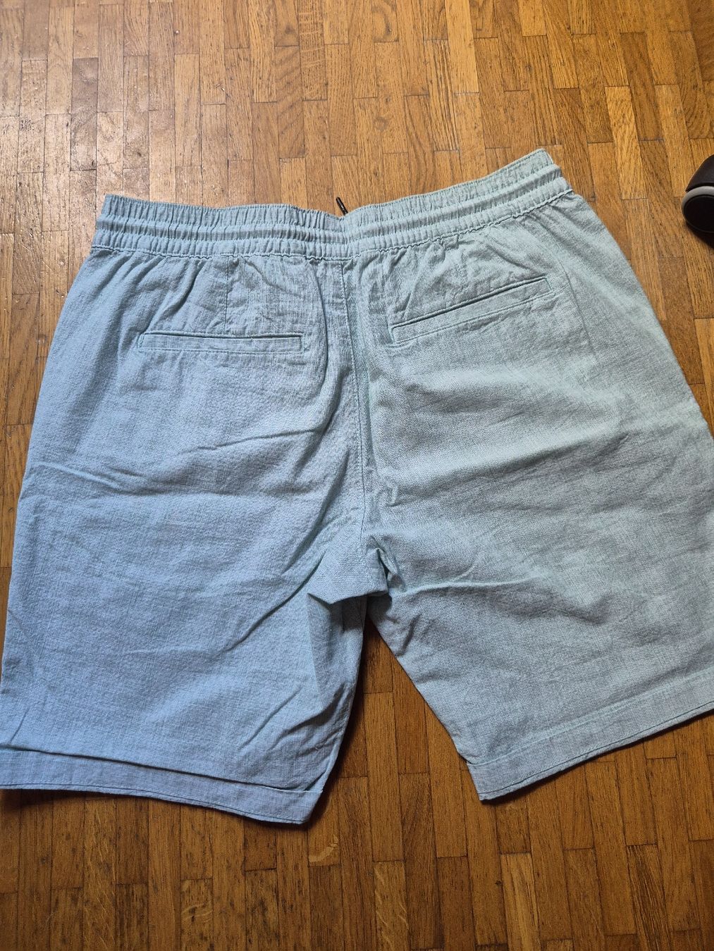 H&M Pantaloni: Deux short M classe  – Usato da Petit-Lancy venduto da Tom_mccr 1
