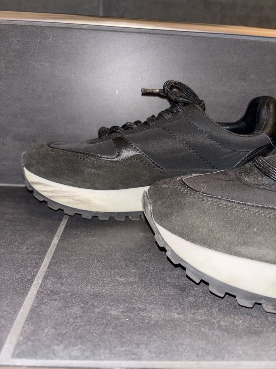 Zara Herrenschuhe: Schwarze Sneakers, Grösse 38 – Gebraucht aus Wabern von est_jw6s 1