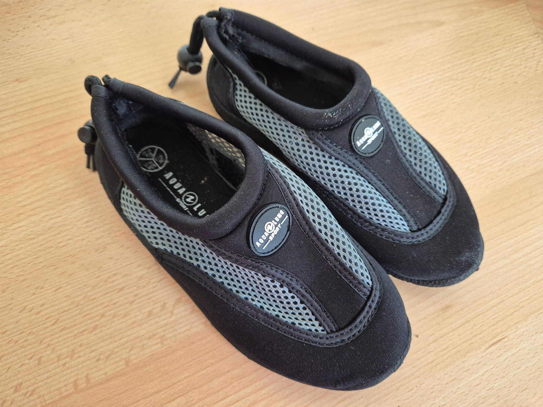 Scarpe per ragazzi: Badeschuhe Grösse 31/32 – Usato da Wittenbach venduto da MOW9