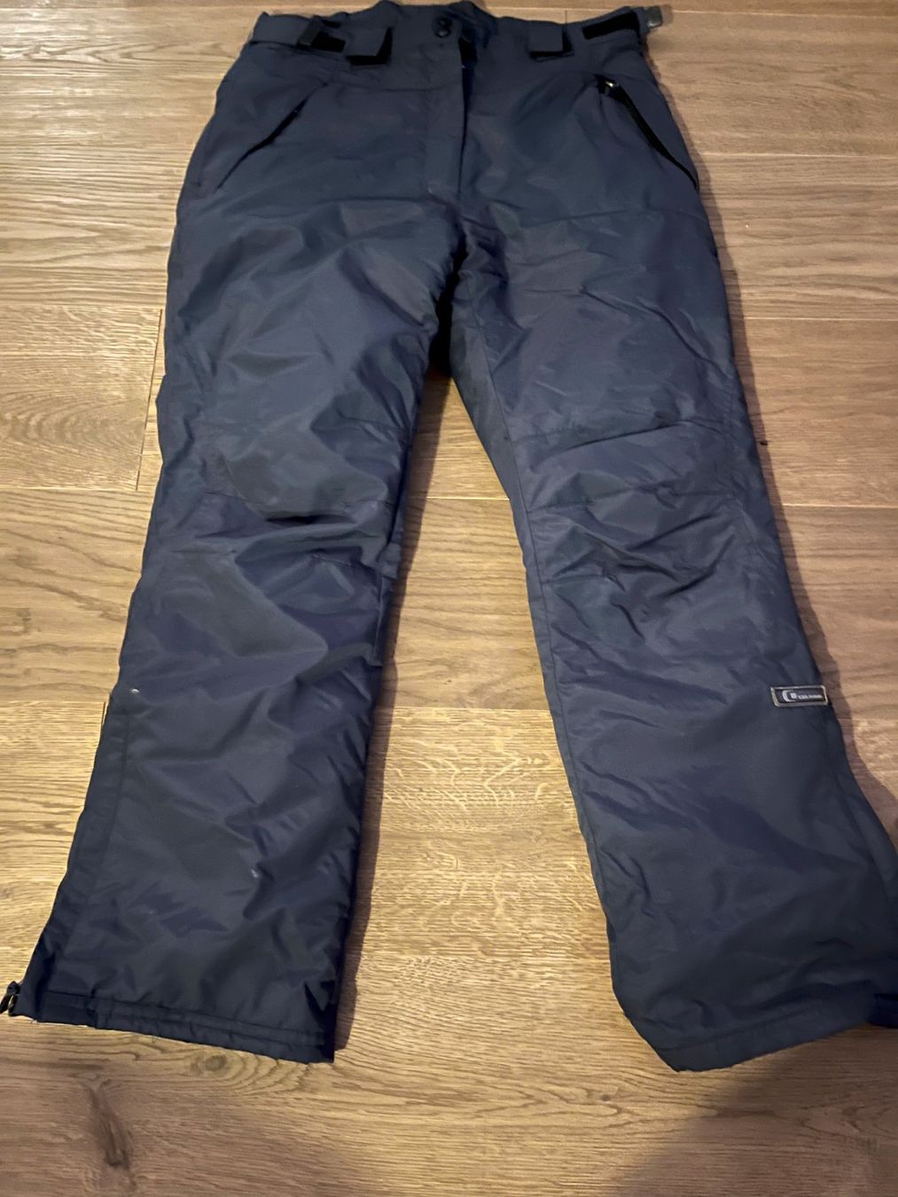 Pantaloni: Pantalon de ski CELSIUS t.38 – Usato da Biel-Bienne venduto da Doriskoloris