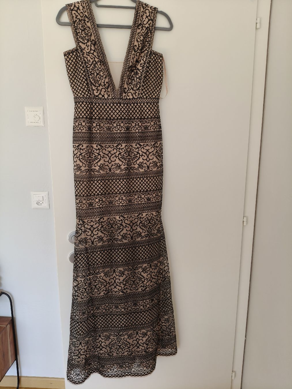 Max Mara Robes: Robe Max Azria  – Neuf (Voir description) à Chamoson par Yuriyaa 1