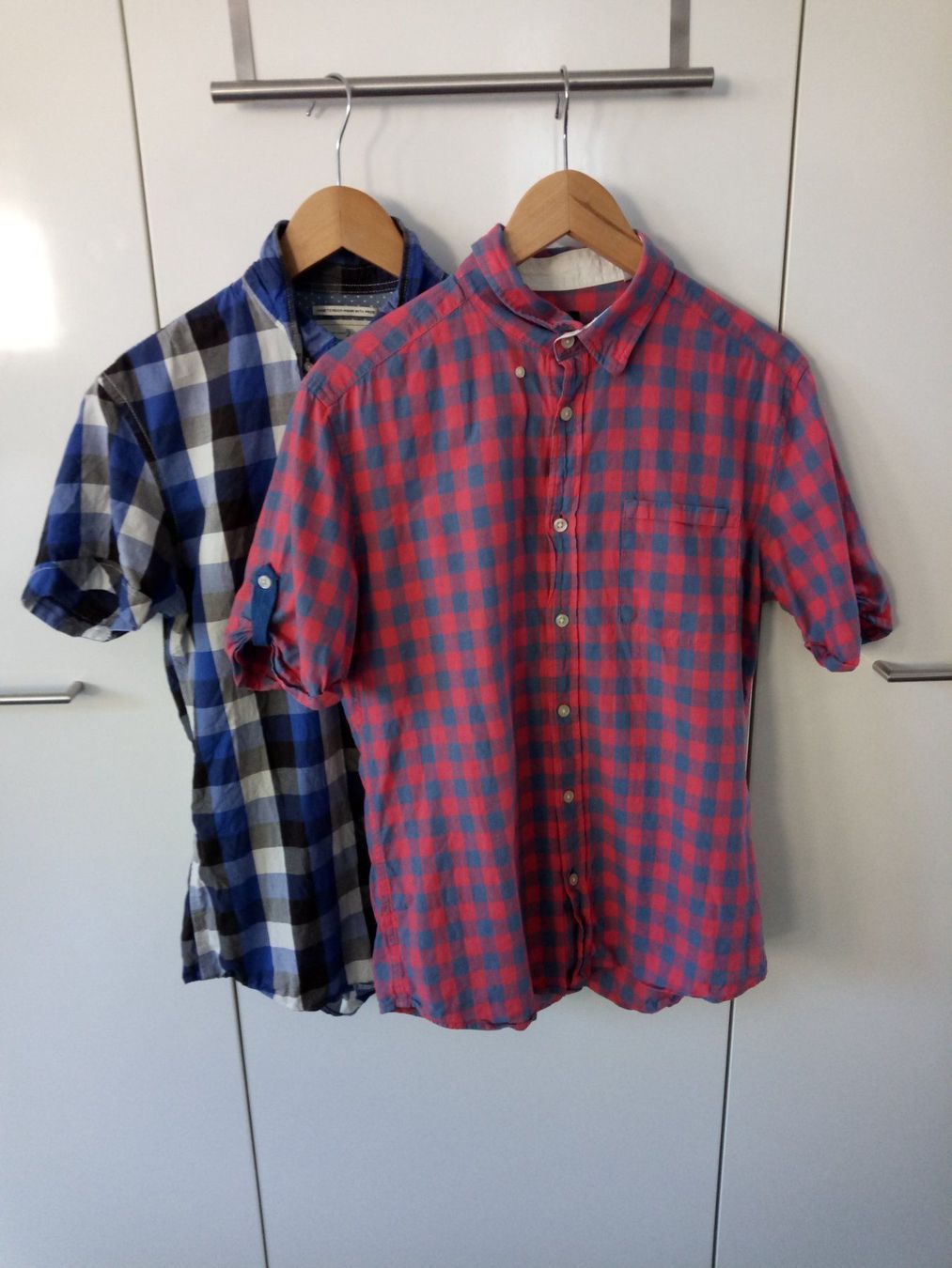 Esprit Hemden: Esprit / Tom Tailor Herren Kurzarmhemd - 2er-Set Grösse M – Gebraucht aus Beckenried von Havacola