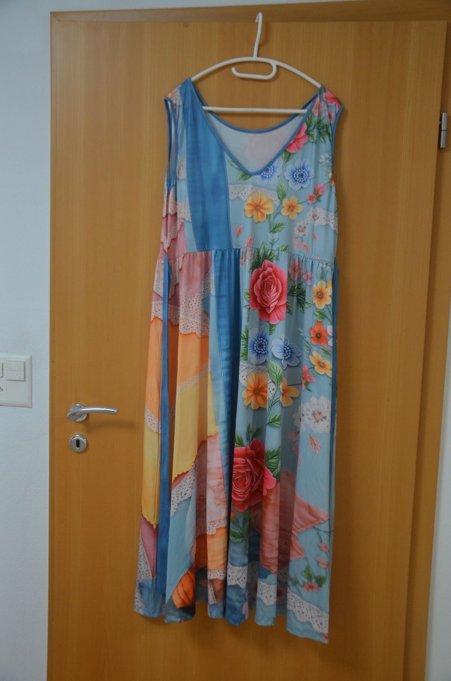 Kleider: TAILLE 3XL - TAILLE 48 - KLEID NEU – Neu und originalverpackt aus Chiasso von Dolly015