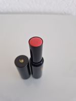 Viktoria Beckham Cheeky Posh Rouge in Rollerskate