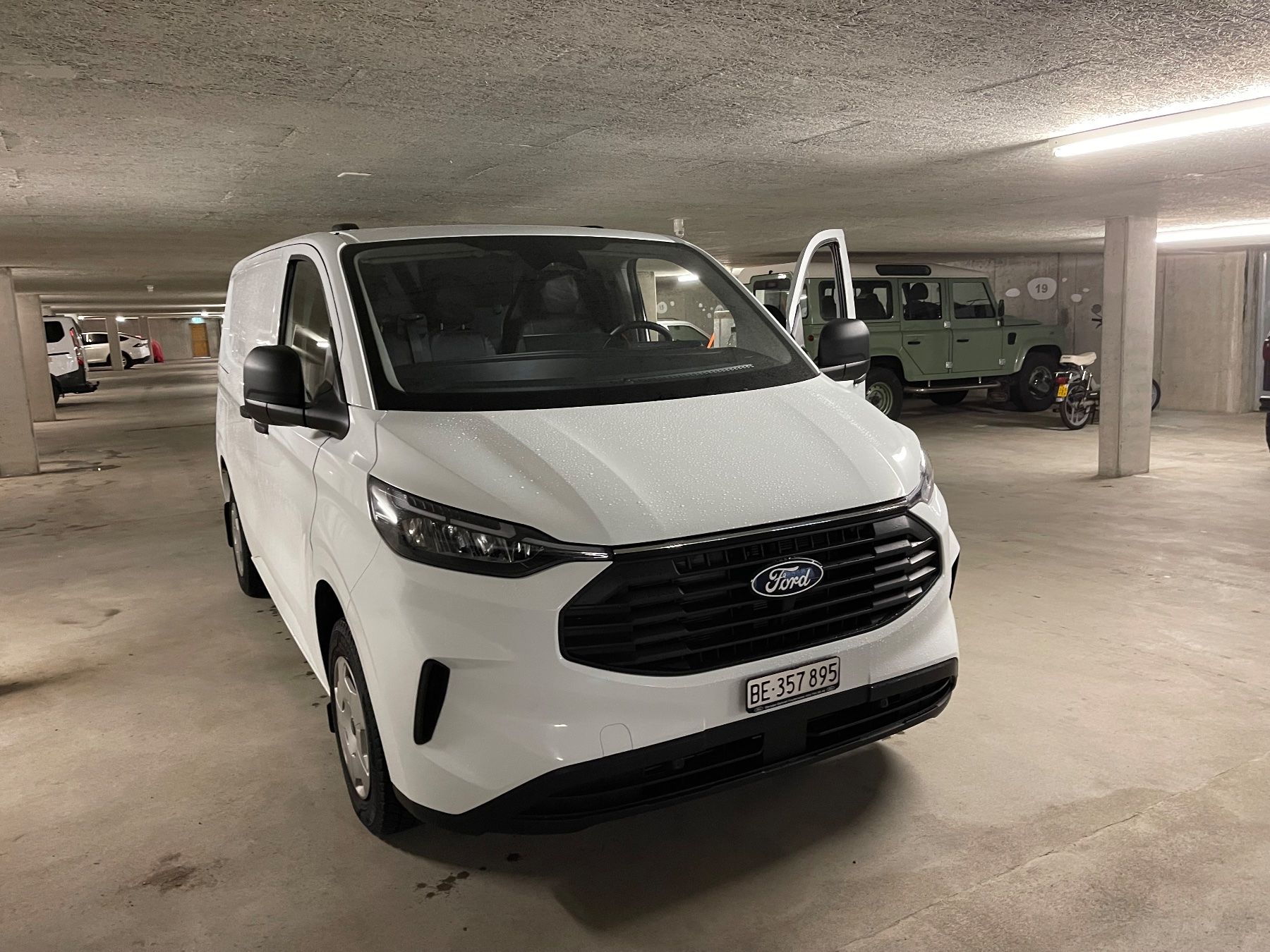 Ford Veicoli commerciali: Ford Transit Custom 2024 AWD – Usato da Gsteig b. Gstaad venduto da Fenster0 3