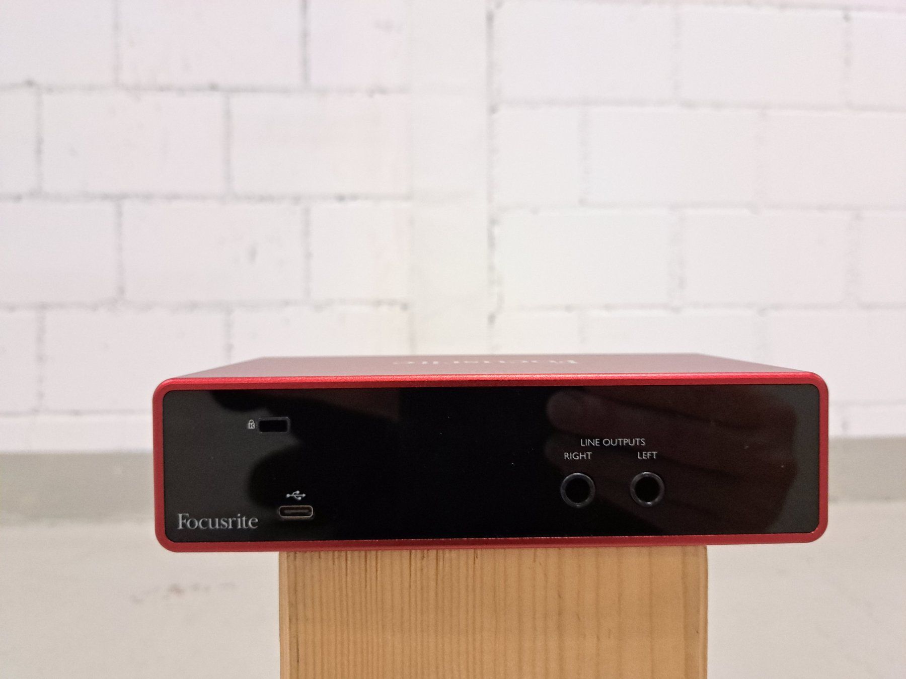 Focusrite Attrezzatura per studi di registrazione: Audio Interface Focusrite Scarlett 2er Set, im Rako-Behälter – Usato da Embrach venduto da lichttechnik 1