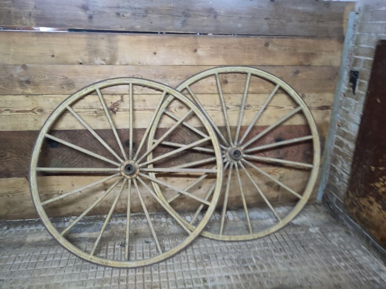 Tutte le decorazioni: 2* Holzrad – Usato da Rothrist venduto da Kayra-90