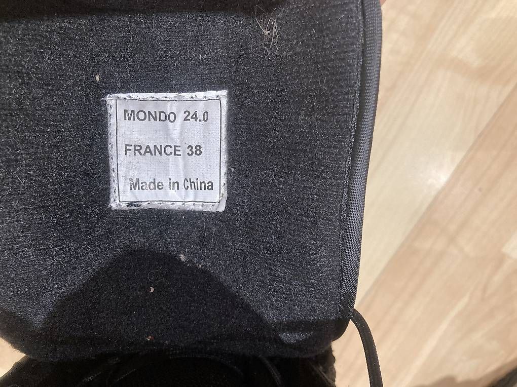 Board: Snowboard Schuhe Obscure Grösse 38 – Usato da Geroldswil venduto da Celebration03 3