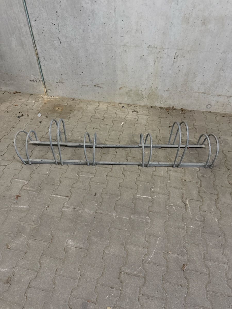Veloständer: Fahrradständer Metall 6 Plätze gebraucht – Gebraucht aus Bischofszell von McLuca81