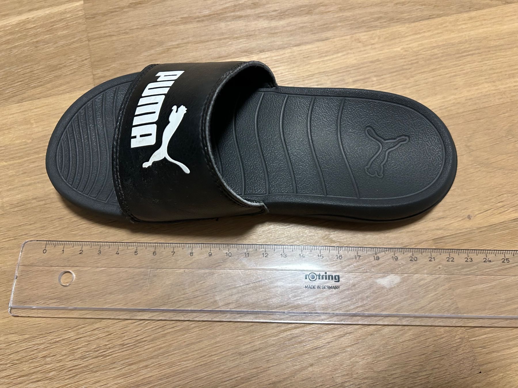 Puma Scarpe per ragazzi: Puma Badelatschen Gr. 32 – Usato da Tägerwilen venduto da NoRaq 3