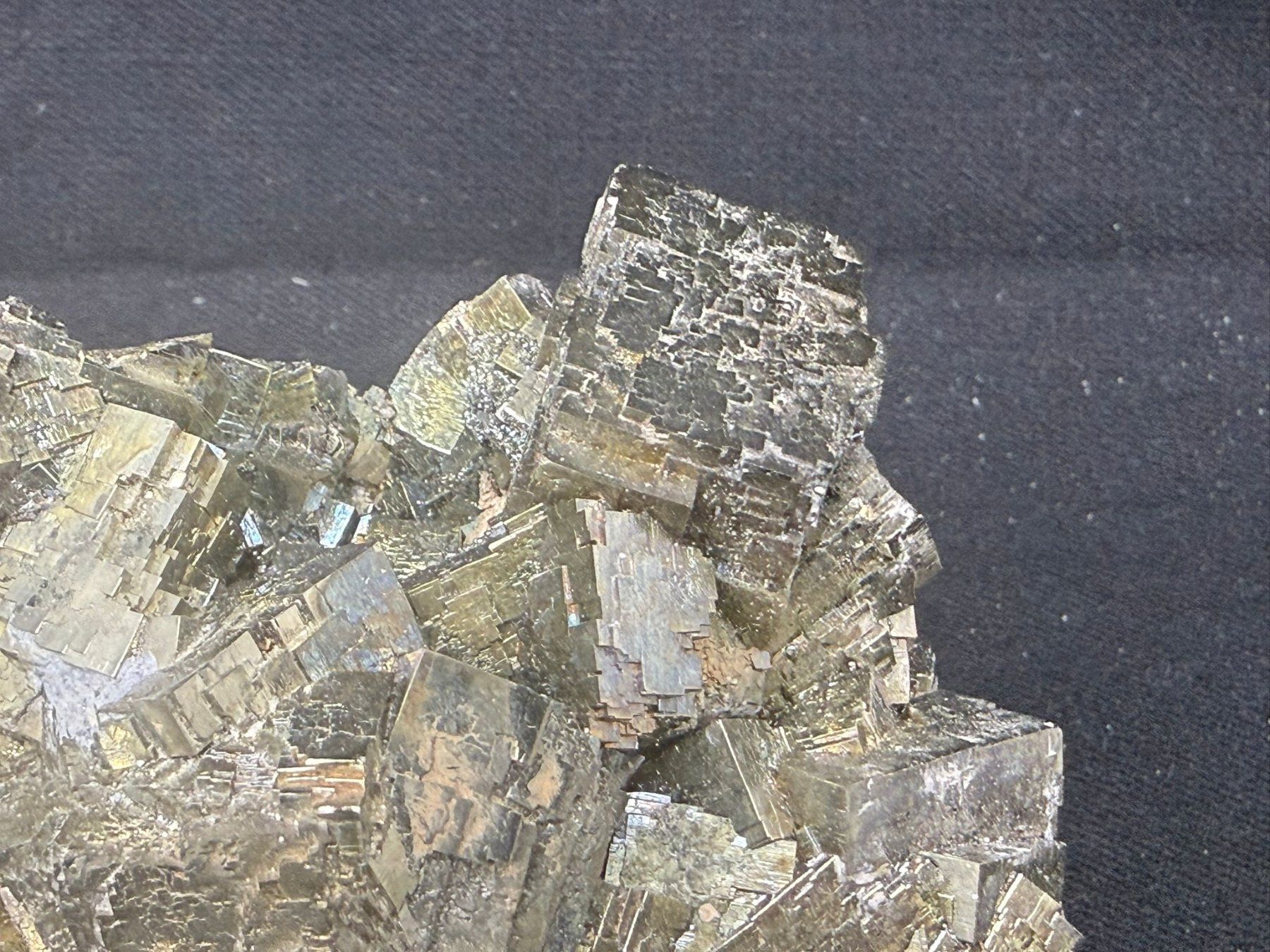 Mineralien & Heilsteine: Pyrit Matrix var. irisierend – Gebraucht aus Schinznach Bad von Demerald 1