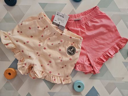 Shorts Gr. 92, NEU