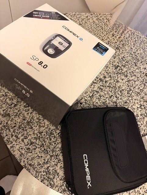 Appareils de massage: Compex SP 8.0 Elektromuskelstimulator – D'occasion à Horgen par may_s6tc 1