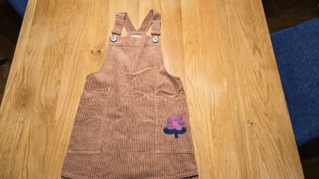 Catimini Cordkleid 122 NEU