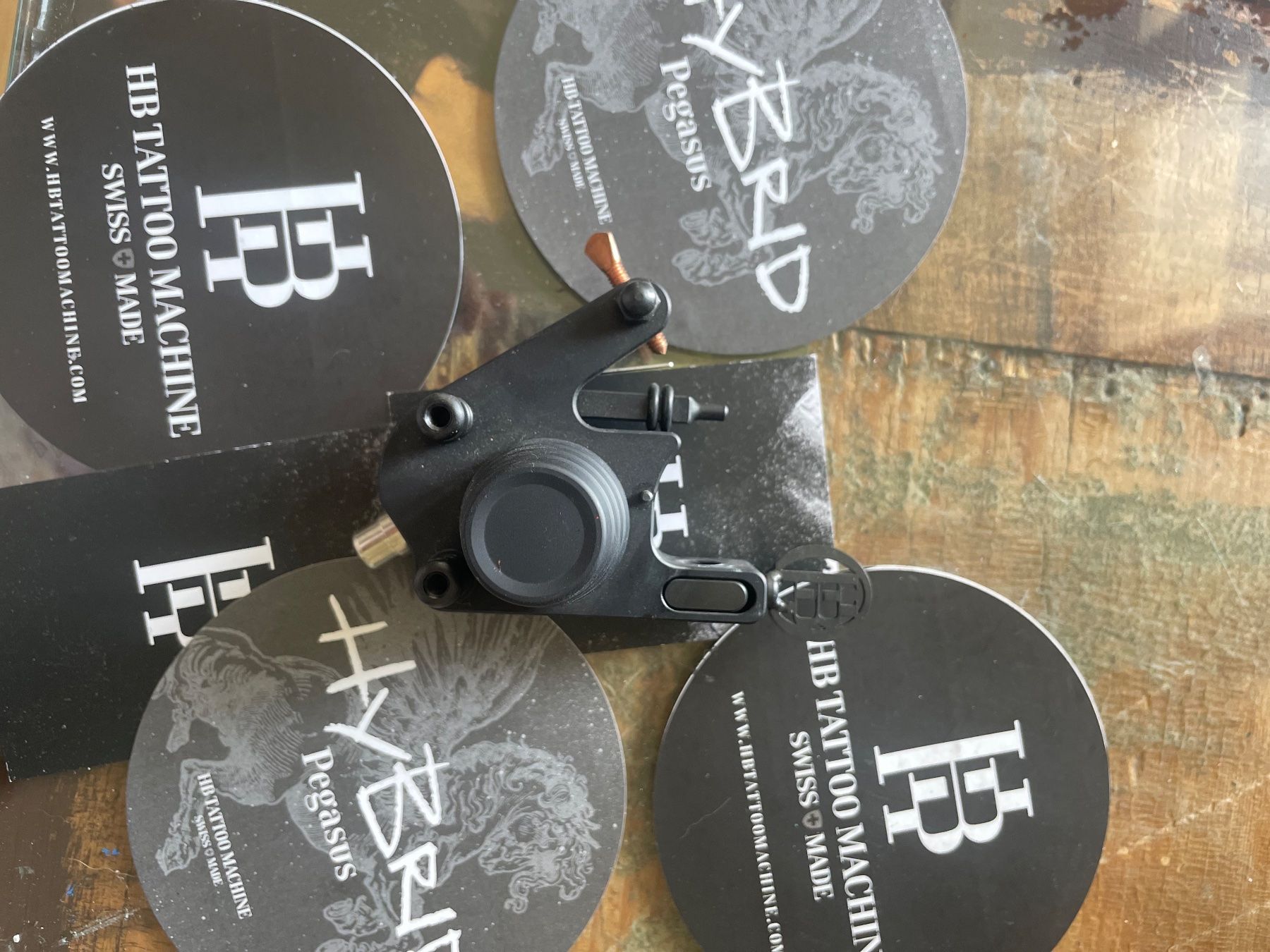 Tutti gli attrezzi: HB Tattoo machine Hybrid Pegasus 2 – Nuovo e nell'imballaggio originale da Glion venduto da carolineMV 6