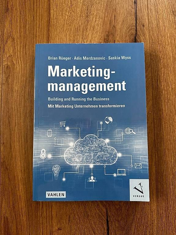 Livres: Marketing Management – D'occasion à St. Gallen par farahmah