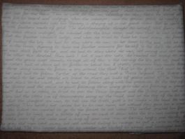 Baumwollstoff weiss mit hellgrauer Schrift