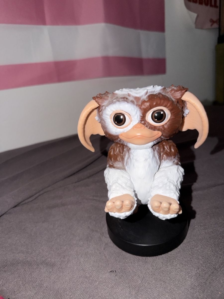 Statuette: Controller Halter Gremlin Figur Neu auf Sockel  – Nuovo (secondo la descrizione) da Rhäzüns venduto da gia_5nrs