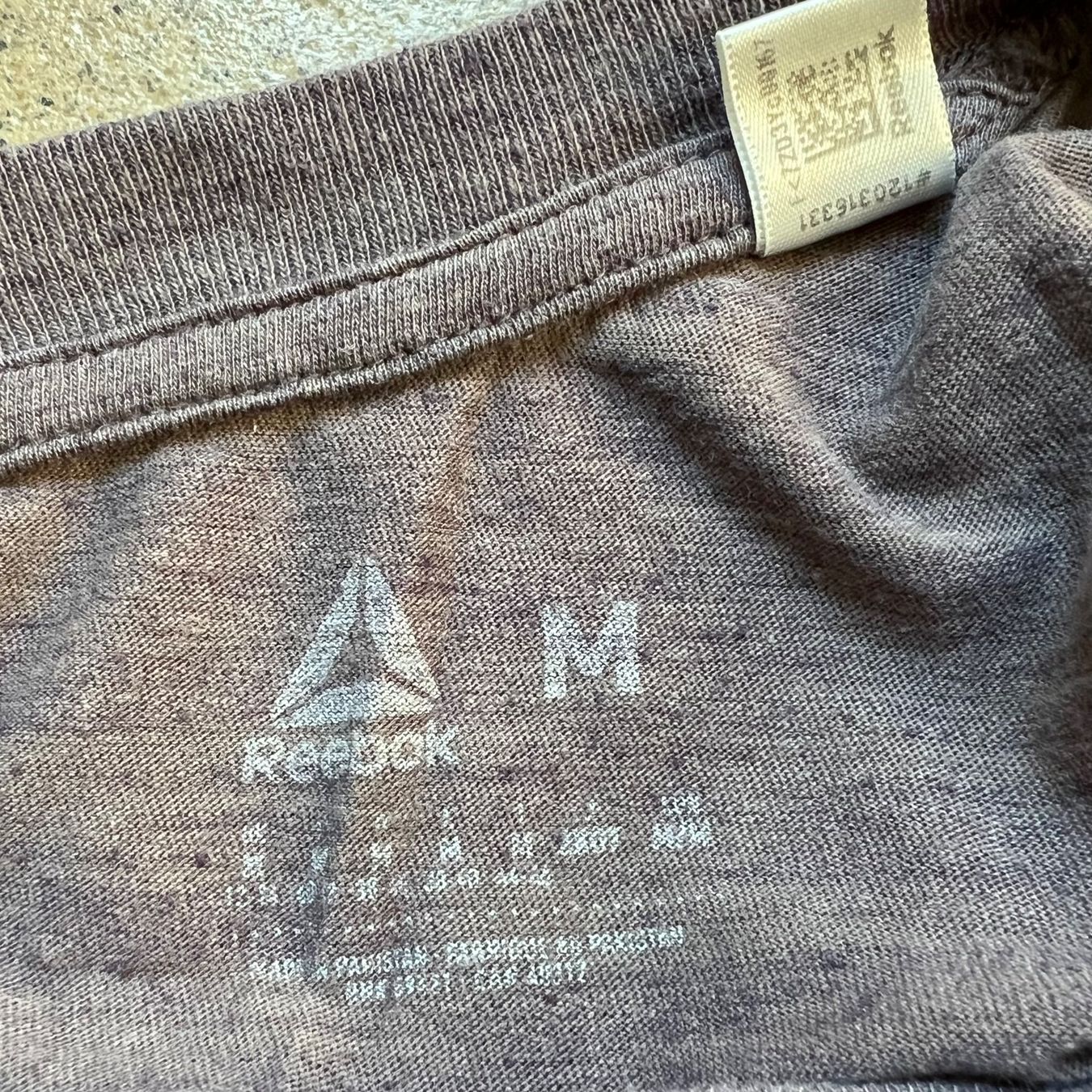 Reebok T-shirt: REEBOK T-Shirt – Usato da Zürich venduto da ClosetQueen 7
