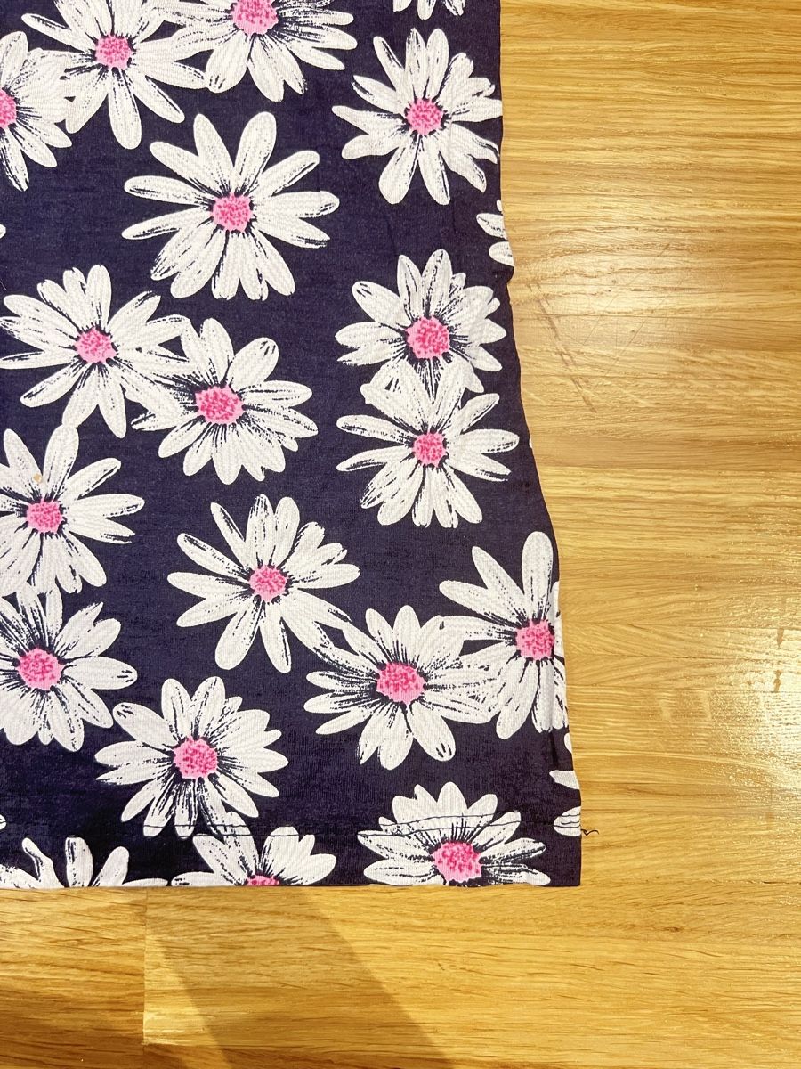 Top: Blue floral top – Nuovo (secondo la descrizione) da Adliswil venduto da Marjin 2
