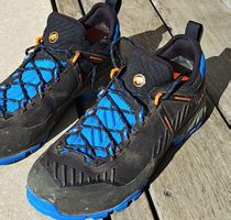 Chaussures de montagne Mammut pointure 42 2/3 - Impeccables