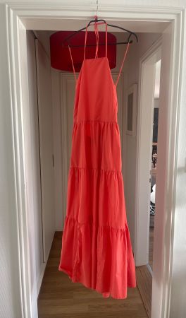 Sommerkleid Koralle Gr. M - leicht und luftig für warme T...