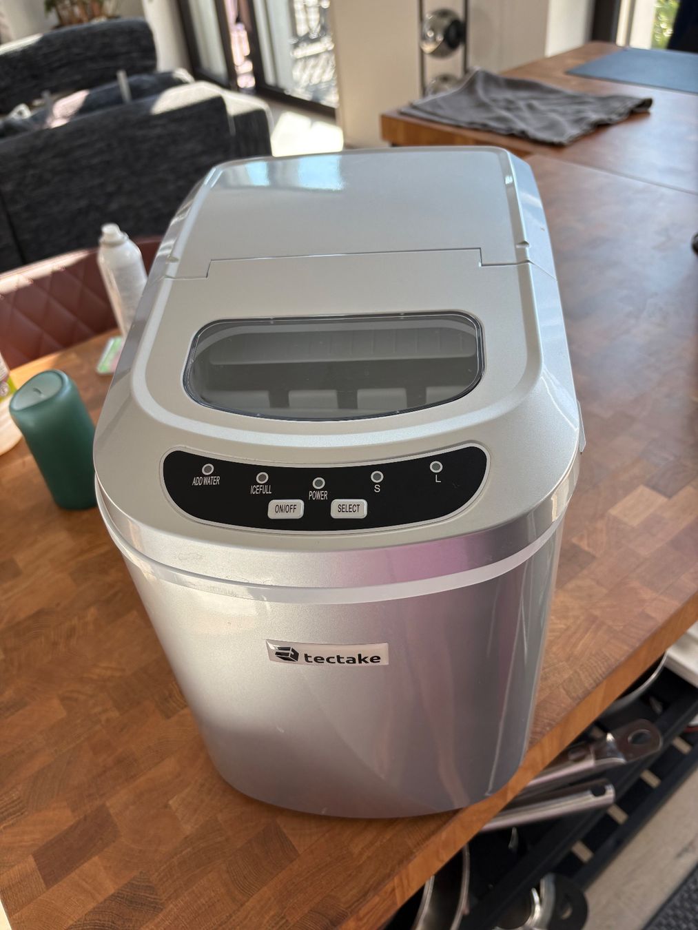 Appareils de cuisine: Eiswürfelmaschine  Tectake silber 12 kg – D'occasion à Zürich par Tatiana_74