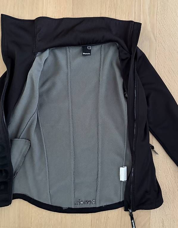 Bench Jacken: Jacke Bench Gr. XS/S – Gebraucht aus Zürich von nop4 3