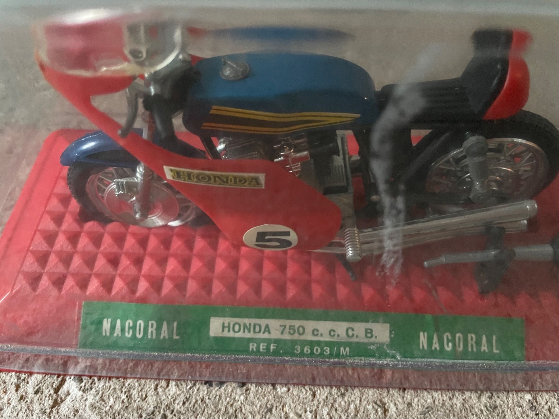 Honda Modellini d'auto: Honda Töff Modell – Usato da Luzern venduto da mintcar 1