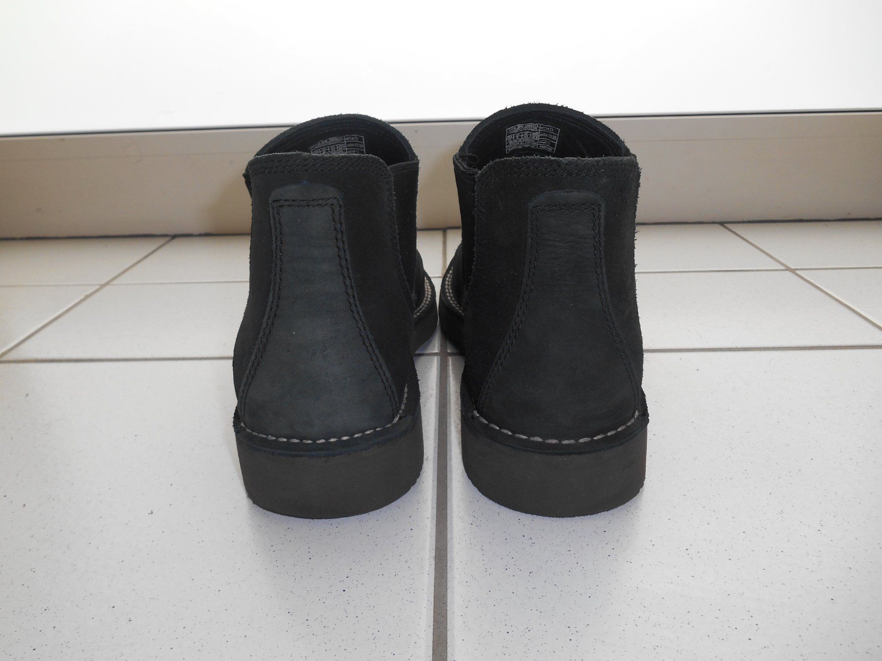 Ugg Scarpe da uomo: UGG Herrenschuh schwarz Grösse 43 – Usato da Basel venduto da chien008 2